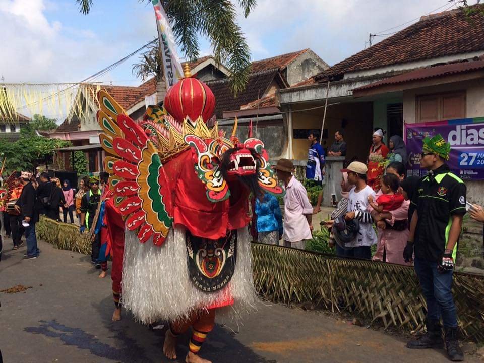 Harmoni Budaya: Mengungkap Kekayaan Tradisi Osing melalui Barong Ider Bumi