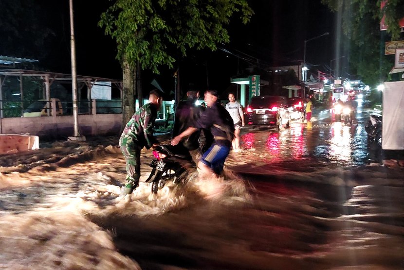DPRD Banyuwangi Desak Pemkab Serius Tangani Banjir