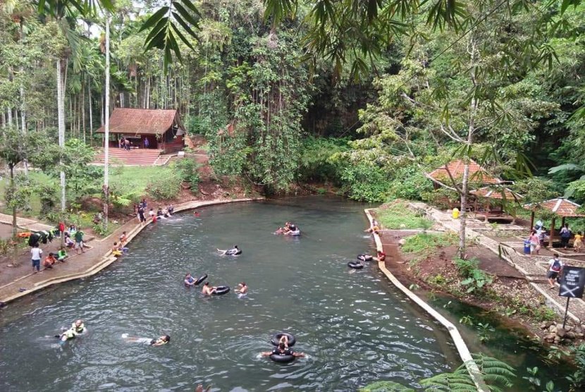 Wisata Sendang Seruni Banyuwangi Pas Untuk Berlibur Lebaran 
