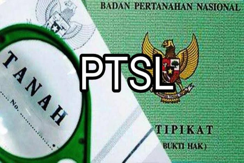 PT BSI Fasilitasi Pembagian Sertifikat PTSL di Pesanggaran 