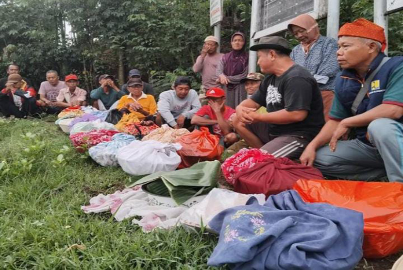  Bubak Bumi Perekat Rasa Persaudaraan Petani Banyuwangi